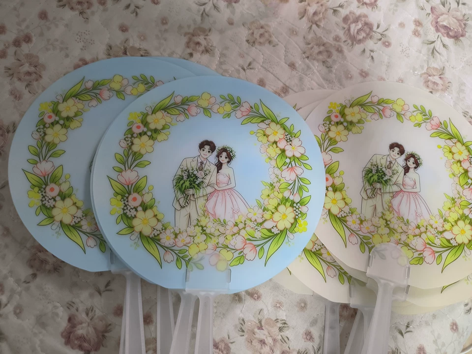 (Buy 1 Get 1 Free) Custom Clear PVC Hand Fan for K-pop Concerts, Anime Merch, Weddings & Pet Photos photo review